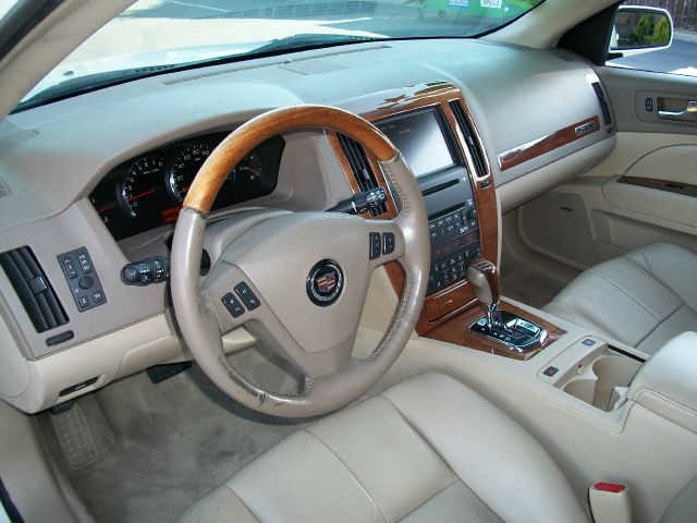 Cadillac STS 2007 photo 4