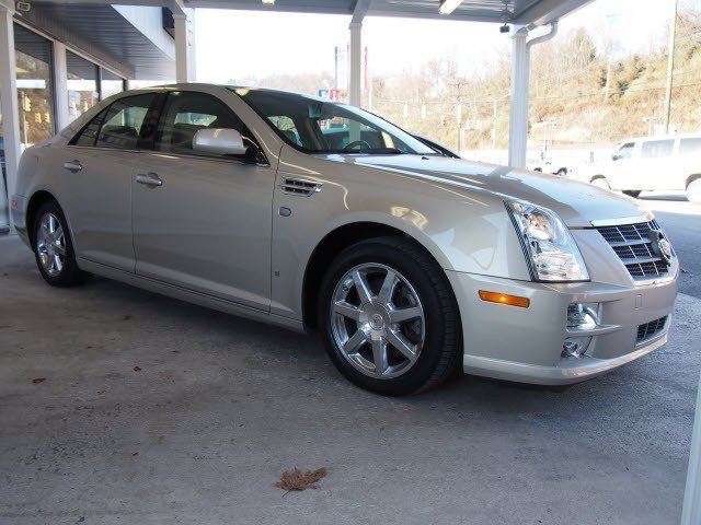 Cadillac STS 2008 photo 4