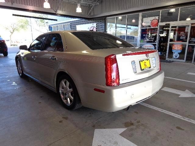 Cadillac STS 2008 photo 3