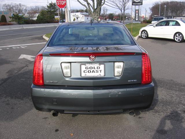 Cadillac STS 2008 photo 5