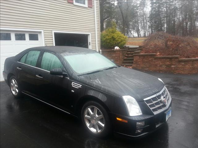 Cadillac STS 2008 photo 1