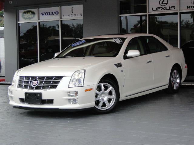 Cadillac STS 2008 photo 1