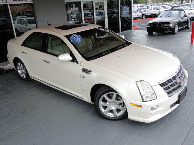 Cadillac STS 2008 photo 2