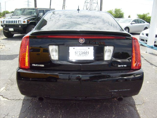 Cadillac STS 2008 photo 4