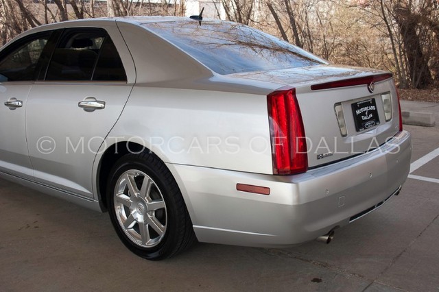 Cadillac STS 2008 photo 5