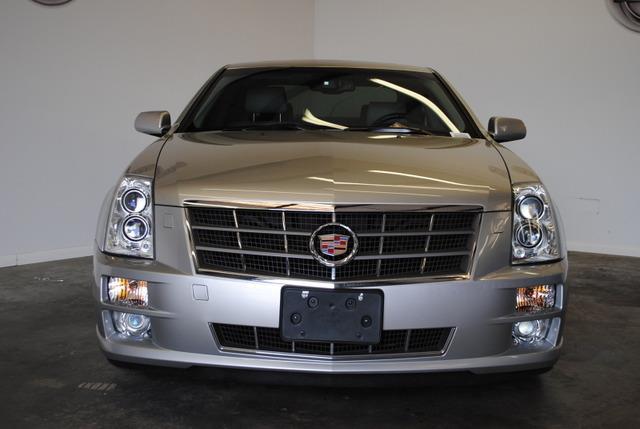 Cadillac STS 2008 photo 3