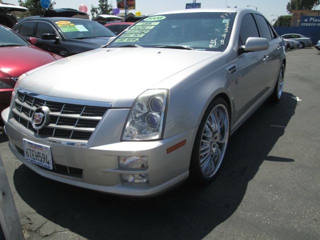 Cadillac STS 2008 photo 2