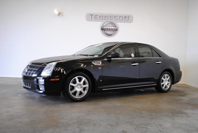 Cadillac STS 2008 photo 1