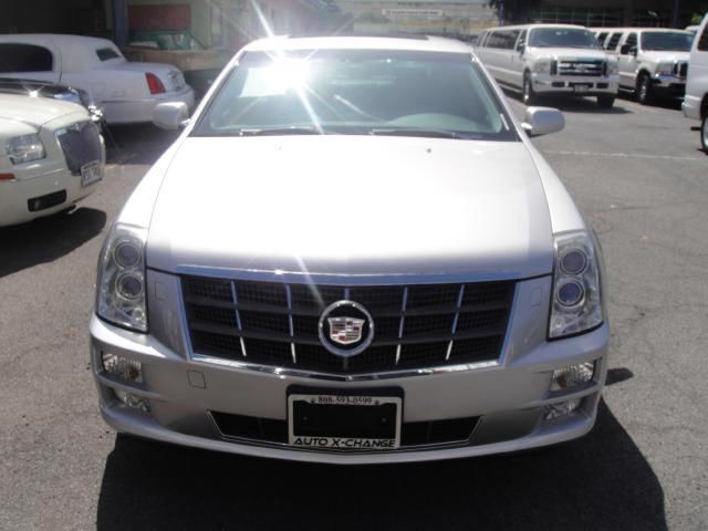 Cadillac STS 2008 photo 2