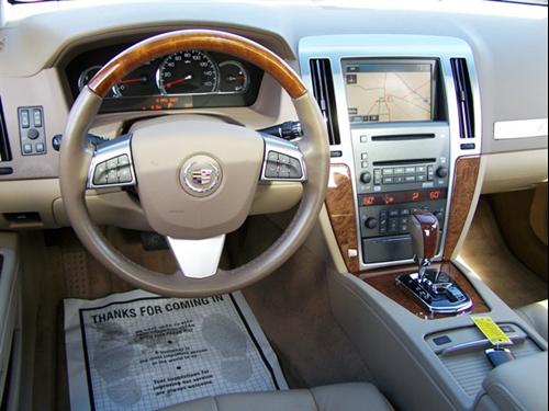 Cadillac STS 2009 photo 1