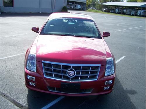 Cadillac STS 2009 photo 2