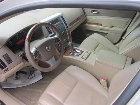 Cadillac STS 2009 photo 3