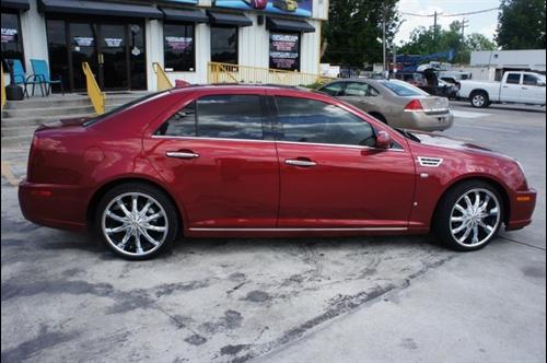 Cadillac STS 2009 photo 3