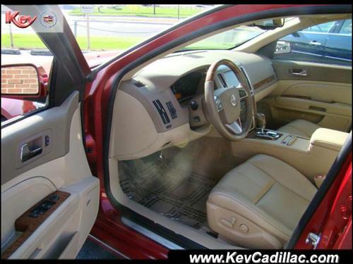 Cadillac STS 2009 photo 2