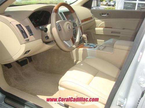 Cadillac STS 2009 photo 4