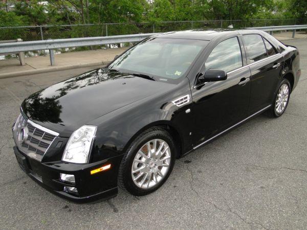 Cadillac STS 2009 photo 2