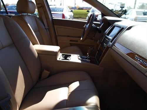 Cadillac STS 2009 photo 3