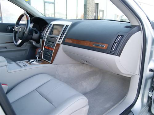 Cadillac STS 2009 photo 4