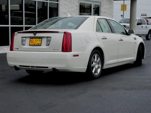 Cadillac STS 2009 photo 1