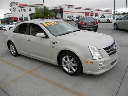 Cadillac STS 2010 photo 1