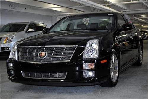 Cadillac STS 2010 photo 4