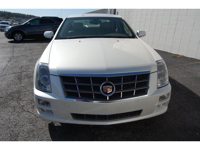 Cadillac STS 2011 photo 1