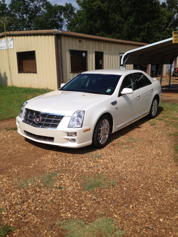 Cadillac STS 2011 photo 10