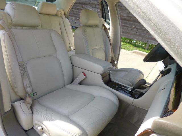 Cadillac SEVILLE 2001 photo 16