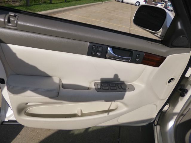 Cadillac SEVILLE 2001 photo 29