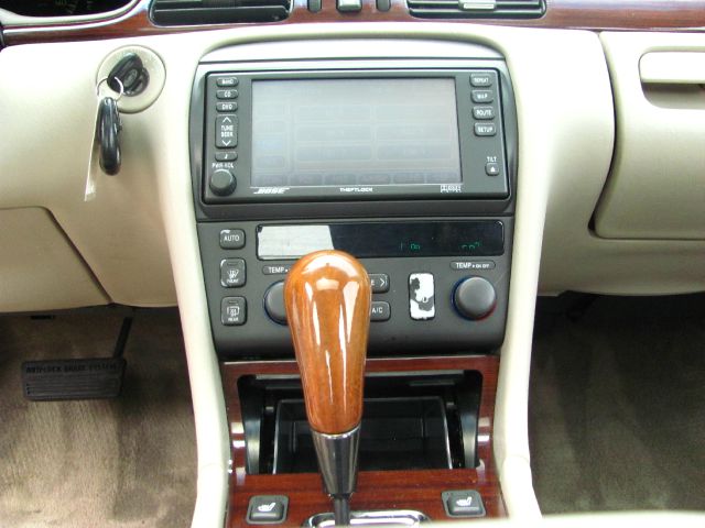 Cadillac SEVILLE 2002 photo 9