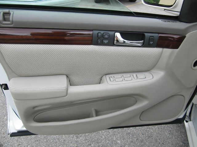 Cadillac SEVILLE 2003 photo 16