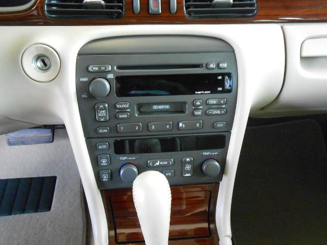 Cadillac SEVILLE 2003 photo 1