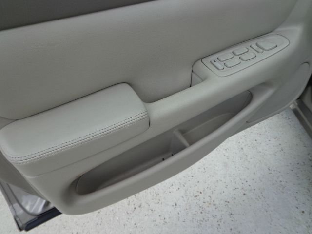 Cadillac SEVILLE 2003 photo 22