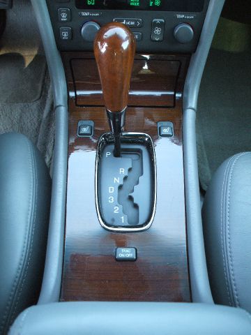 Cadillac SEVILLE 2003 photo 2