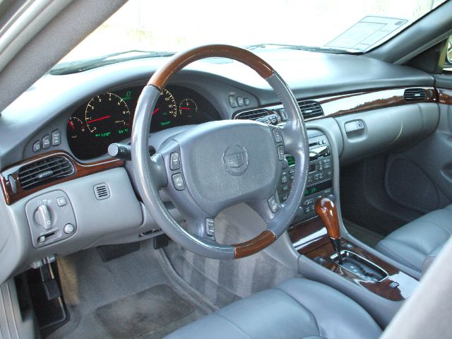 Cadillac SEVILLE 2003 photo 26