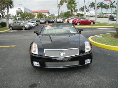 Cadillac XLR-V 2006 photo 1