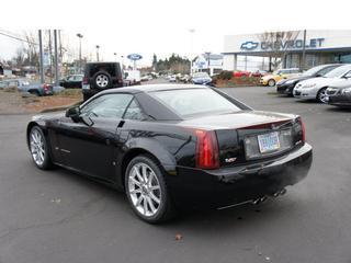 Cadillac XLR-V 2006 photo 2