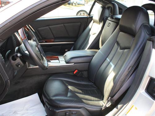 Cadillac XLR 2006 photo 2