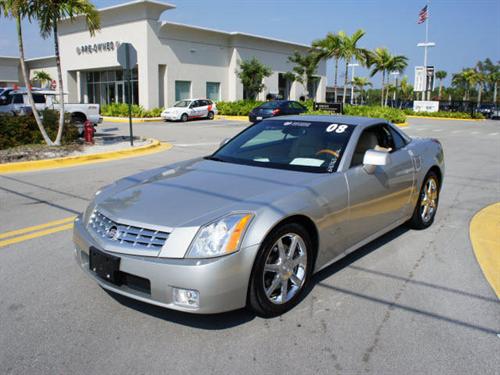 Cadillac XLR 2008 photo 2