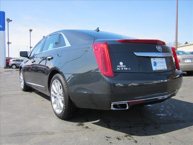 Cadillac XTS 2013 photo 2