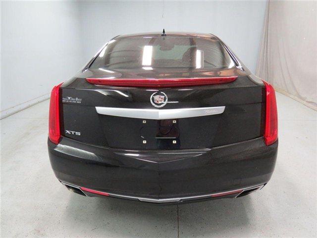 Cadillac XTS 2013 photo 3