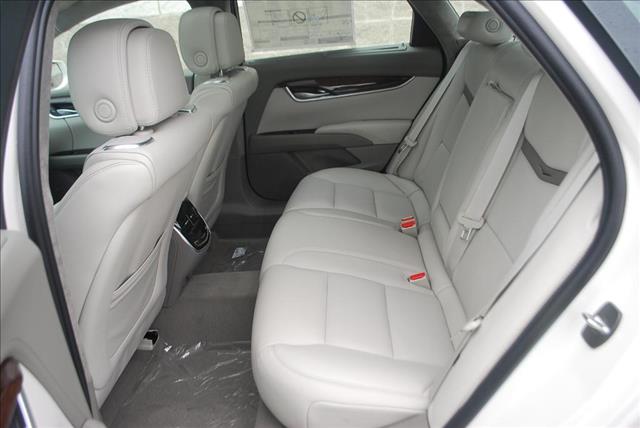 Cadillac XTS 2013 photo 10