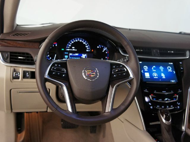 Cadillac XTS 2013 photo 4