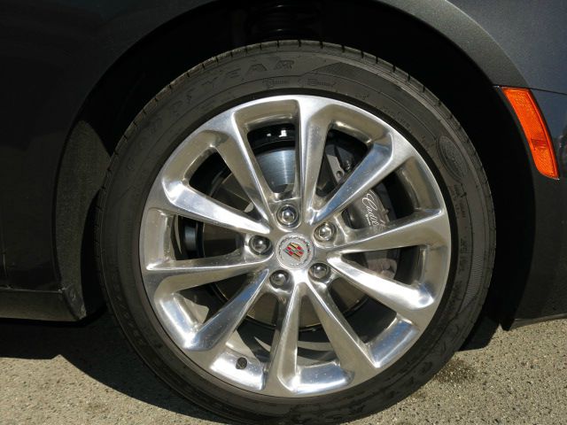 Cadillac XTS 2013 photo 3