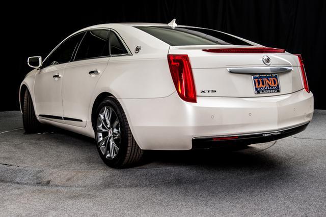 Cadillac XTS 2014 photo 3