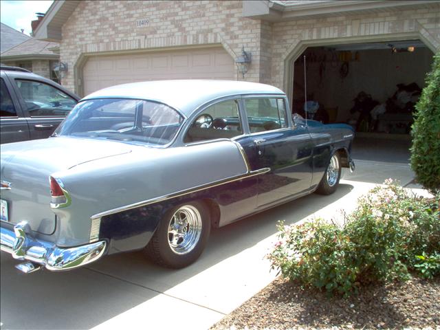 Chevrolet 210 1955 photo 2