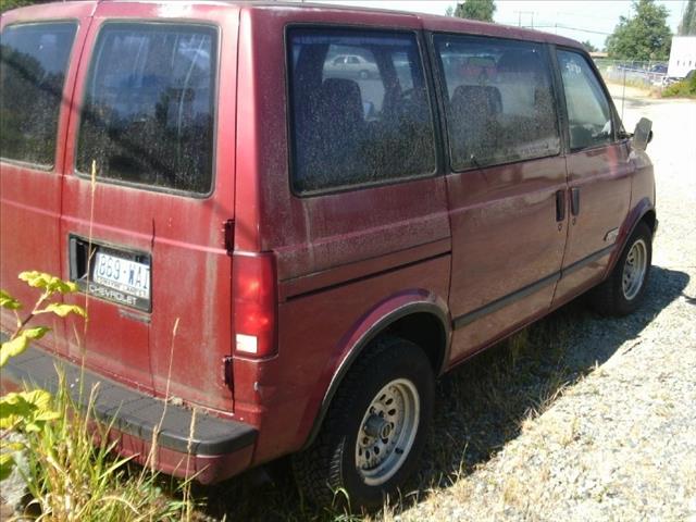 Chevrolet Astro 1988 photo 3