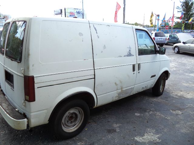 Chevrolet Astro 1988 photo 1