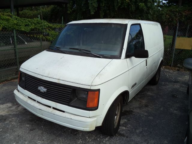 Chevrolet Astro 1988 photo 2