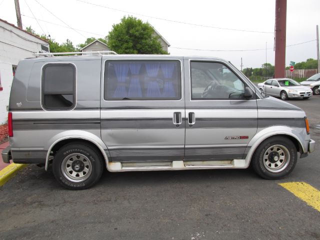 Chevrolet Astro 1990 photo 6